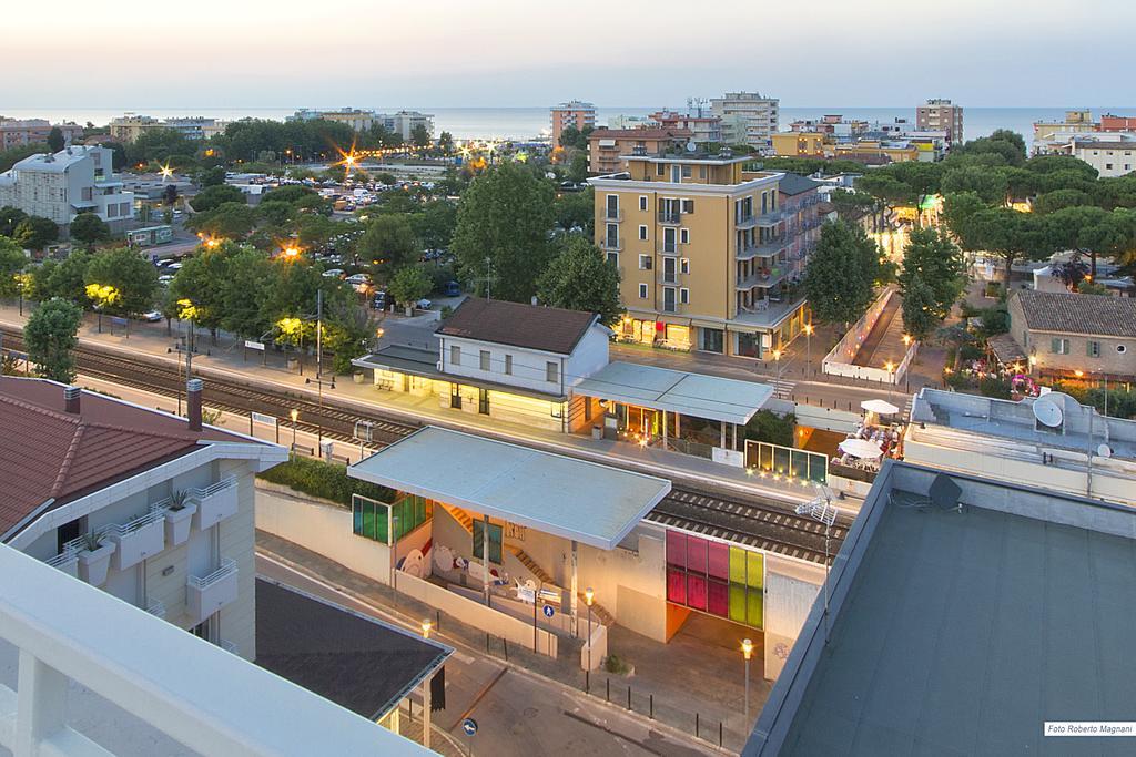 Attico Stema Luxury Apartamento Misano Adriatico Exterior foto